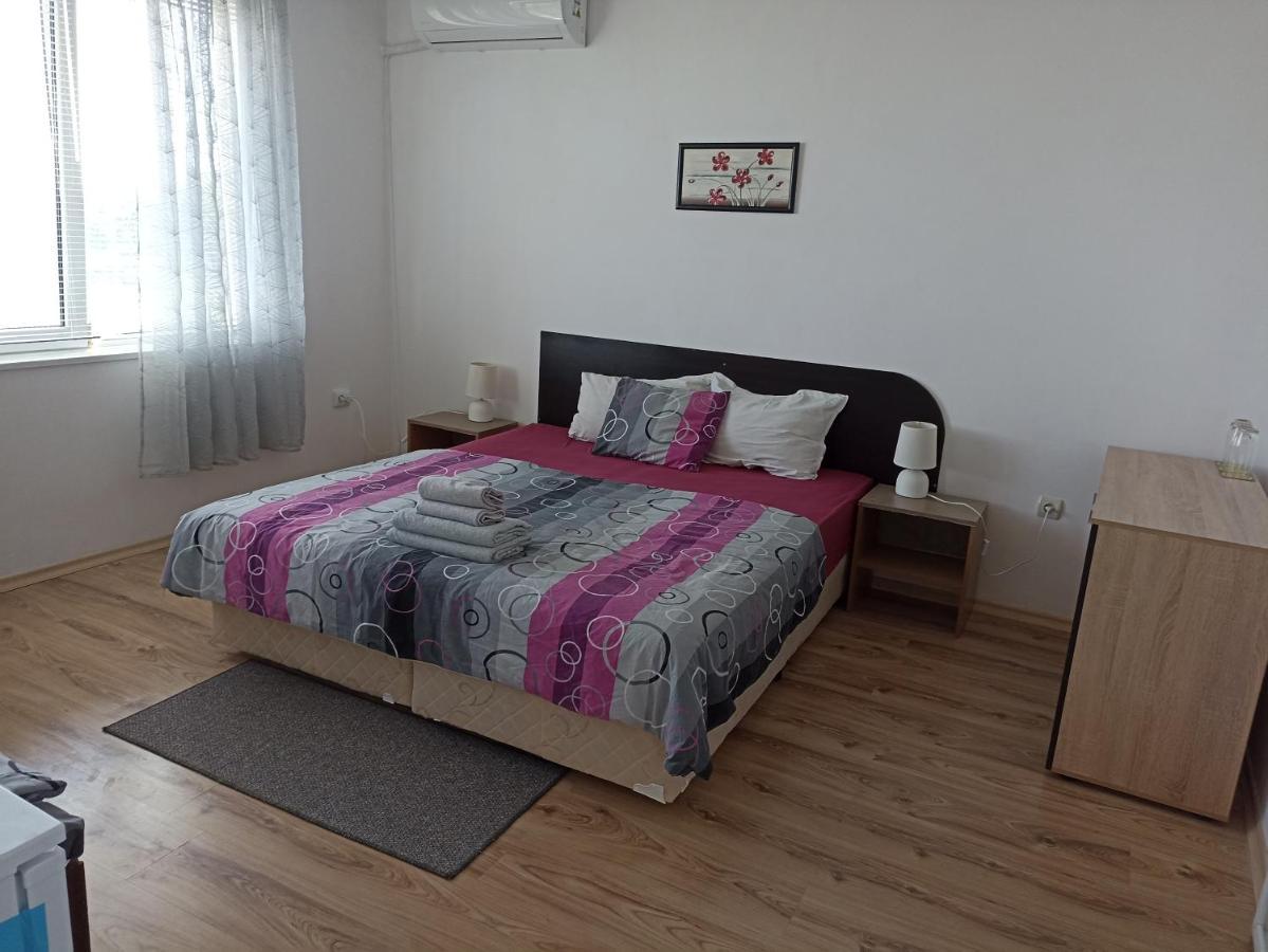Apartamento Stai Za Gosti Bazdarovi Byala  Exterior foto